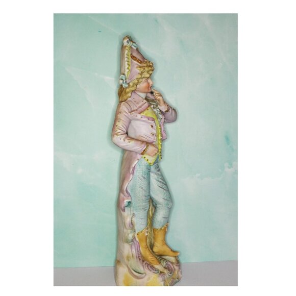 Vintage Porcelain Figure Of Neoclassical Man Dressed in Attire Of The Time - Picture 2 of 12